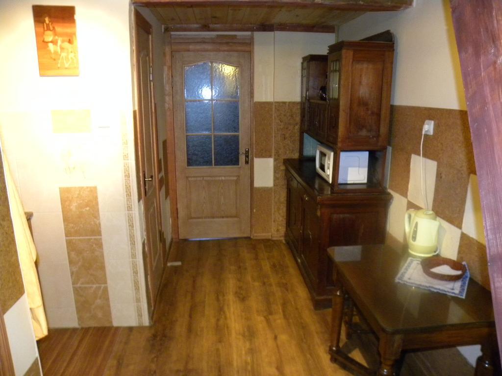 Kozatski Apartments Lviv Eksteriør bilde